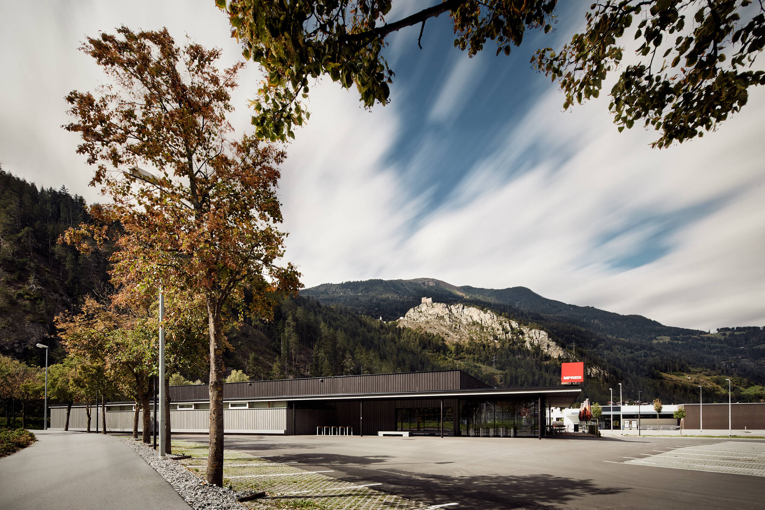 Mpreis-Prutz-Ventira-Architekten-Thomas-Salvato-Büro-Schmücking-18